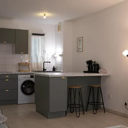 Apartment Le Patio Des Albizzias Chauray