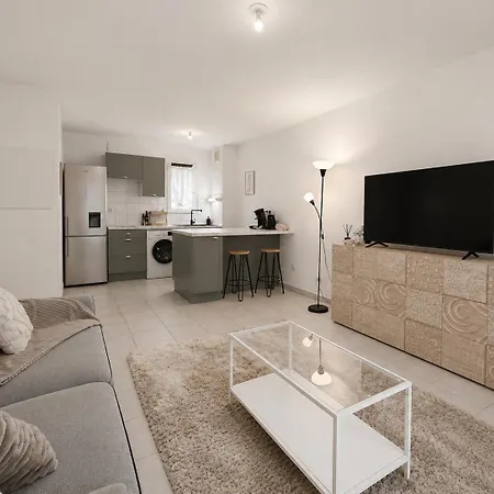 Apartment Le Patio Des Albizzias